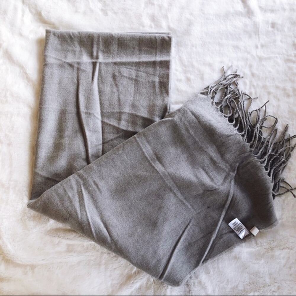 LOFT Light Gray Melange Scarf - Picture 2 of 7